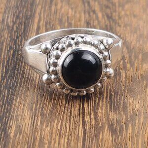 Vintage 92.5 Sterling Silver Ring with Black Onyx Stone Size 9